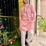 Sanjay Gagnani Instagram - Cultural Passport ❤️ Outfit @bharat_reshma #embracingthefestivevibes