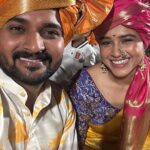 Sanskruti Balgude Instagram - “…. महाराज…. तुमच्या शिवाय काही नाही ओ…!” 🥹😭🙏🏼 VC : @_ritesh_ak_production 💙 Kharadi