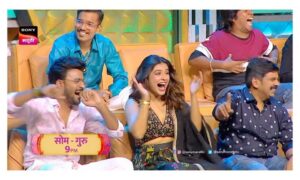 Sanskruti Balgude Instagram - ‘महाराष्ट्राची हास्यजत्रा’च्या मंचावर आगामी ‘चौक’ चित्रपटाच्या निमित्ताने येणार प्रसिद्ध लेखक, दिग्दर्शक आणि अभिनेते प्रवीण तरडे!
पाहा, ‘महाराष्ट्राची हास्यजत्रा’- हास्याचा चौकार.
आज रात्री 9 वा.
फक्त आपल्या सोनी मराठीवर!
.
.
चौक - २ जूनला महाराष्ट्रभरात होणार प्रदर्शित!

#महाराष्ट्राचीहास्यजत्रा #chowkposter #marathimovie #dayagaikwad #devendragaikwad #pravintarde #kirangaikwad #SnehalTarde #sanskrutibalgude #shubhankarekbote #upendralimaye #rameshpardeshi #akshaytanksale #rayaabhyankar #marathifilm #marathimovie #maharashtra #release #pityabhai #director #anuradhaproduction #daterelease #marathi #filmindustrynews #MaharashtrachiHasyaJatra
#हास्याचाचौकार #HasyachaChaukar
#सोनीमराठी #SonyMarathi
#विणयाअतुटनाती #VinuyaAtutNati