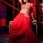 Sanskruti Balgude Instagram - ❌ …. 2nd one is my favourite…😎❌ @ganesh_theshutterkey @harshadamore__ @arhaworld @truptihairstylist @satyamakeupartist @vishal.patil36 @ishreyaskeskar #sanskrutibalgude #chyd #redalert #redhot