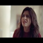 Sanskruti Balgude Instagram - Still remains one of the most uncomfortable yet unforgettable scenes, I ever came across with! 🙈 But work is work and challenges are a major kick ! 😛🤷🏻‍♀️ #PostedByPopularDemand #KaaleDhande #Zee5Webseries #sanskrutibalgude #actresses