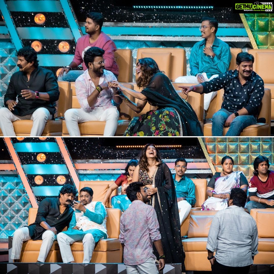 Sanskruti Balgude Instagram - “ महाराष्ट्राची हास्य जत्रा “ ft. “ चौक “ Tonight at 9 pm on @sonymarathi..😎 Pc : @studio.iras #chowk #2June #trailer #marathimovie #dayagaikwad #devendragaikwad #pravintarde #kirangaikwad #sanskrutibalgude #SnehalTarde #shubhankarekbote #upendralimaye #rameshpardeshi #akshaytanksale #rayaabhyankar #marathifilm #marathimovie #maharashtra #release #pityabhai #director #anuradhaproduction #daterelease #marathi #filmindustry