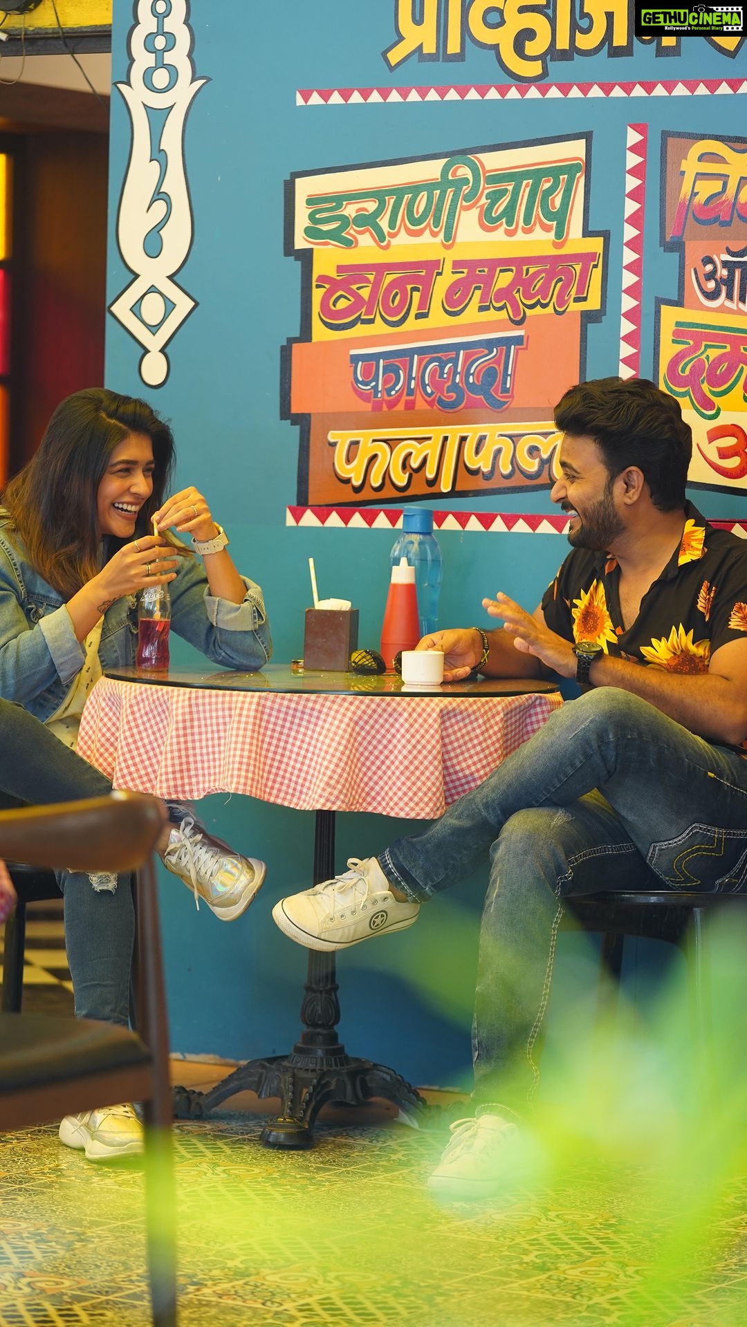 Sanskruti Balgude Instagram - …. Drafts मधली reel आहे पण “चौक” चा 5th आठवड्यात पण appeal ए..!! 😎🔥 जय लंबोदर!! 🙏🏼 #चौक #Chowk #5thweek #housefull #marathimovie #dayagaikwad #devendragaikwad #pravintarde #kirangaikwad #SnehalTarde #sanskrutibalgude #shubhankarekbote #upendralimaye #rameshpardeshi #akshaytanksale #rayaabhyankar #marathifilm #marathimovie #maharashtra #release #diliptatyapatil #director #anuradhaproduction #marathi #filmindustry