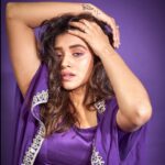 Sanskruti Balgude Instagram - PURPLE पल पल, हर पल हर पल..! 💜😋 @shubham.panse.photography @puja.patelll @sheetalpalsande @stylist.chaitalikulkarni @ivvatiartjewellery