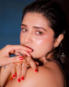 Sanskruti Balgude Instagram - @sanskruti_balgude_official X @kunal_mohite_photography & @style_by_pradnyaaaaa 
.
.
Woman's Global Icon Awards 2023
.
@surya_productions17 
@makeupbyberdesaurabh
@omishowmi
.
Clicked by:- @kunal_mohite_photography 
.
#kunalmohitephotography 
#celebrity #fashion #love #actor #actress #model #instagram #marathiactress #style #instagood #beautiful #beauty #photography #celebrities #music #follow #trending #famous #artist #celebritystyle #like #explorepage  #art #explore #entertainment #viral #cute 
#marathivibes #ootd