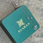 Sapna Vyas Instagram – From boardrooms to brunches, to weekend adventures and traditional soirées in between, this Svaara necklace is my versatile style companion. 💎✨ @svaraajewels