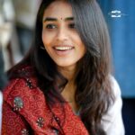 Sapthami Gowda Instagram – ನಾವೇ ಕಂಡ ಕನಸೂ ಅನಲೇ.
ಅದಕೇ ನಿನ್ನ ಹೆಸರ ಇಡಲೇ. 

PC @rohan.photography._ 

❤️🧿