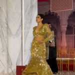 Sara Ali Khan Instagram - 🪄💫🤩 Glitter and Glamour at the Grand Launch of @jioworldplaza 🤩🤩🤩 The first time I ever walked the ramp was for @abujanisandeepkhosla at Antilia in 2012. 11 years later on Nita Ma’ams birthday as I walked through this glorious plaza, I couldn’t help breaking into smiles and waves when I saw the familiar faces of my teachers, principals and chairperson! From DAIS to #jioworldplaza @droptop.royale @rivieralynn @aasifahmedofficial