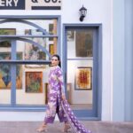 Sarah Khan Instagram - UNSTITCHED – FALL/WINTER Discover statement seasonal style with bold prints, contemporary designs, and striking motifs from SAPPHIRE Unstitched – Fall/ Winter Collection. Launching Tomorrow 4 PM online | 6th Oct in-stores #sapphire #sapphirepk #sapphireonline #sapphirepakistan #sapphireunstitched #fallwintercollection