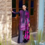 Sarah Khan Instagram - UNSTITCHED – FALL/WINTER Discover statement seasonal style with bold prints, contemporary designs, and striking motifs from SAPPHIRE Unstitched – Fall/ Winter Collection. Launching Tomorrow 4 PM online | 6th Oct in-stores #sapphire #sapphirepk #sapphireonline #sapphirepakistan #sapphireunstitched #fallwintercollection