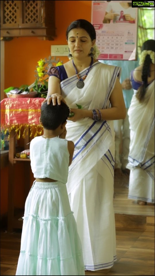 Saranya Mohan Instagram - Vidyarambham | Natyabharati academy Trivandrum, Kerala. 📷 @vivek_kovalam