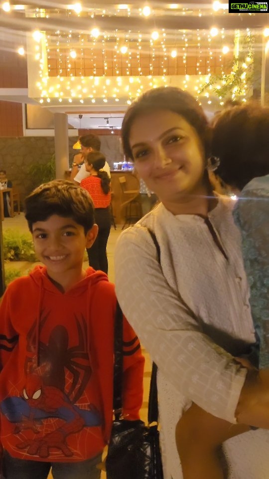 Saranya Mohan Instagram - šLantern Grove New Restaurant Alert in Town. Google map link :https://maps.google.com/?cid=13777763335390022943&entry=gps At A.I. R. Road, Vazhuthacaud, Trivandrum, we received an invitation to the grand opening of the new restaurant Lantern Grove. Beautiful ambience. Delicious food as well. Do check it outā¤