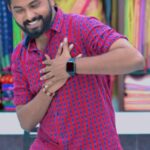 Saravana Vickram Instagram – Tag your Angel π
Vintage πΆ
Dop π @gokul_krishnan_1010
#vijay #thalapathy #vintage #songs #tamil #angel