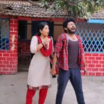Saravana Vickram Instagram - Natpu thadupu oosi da... Chudithar @chudidar_shopping Worldwide shipping available Our starting price 550 onwards #vjdeepika #saravanavickram #pandianstores
