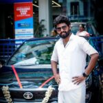 Saravana Vickram Instagram – Another Happiest Moment in my Life…😍☺️
Introducing my New Space ship 🤩🥳😋
Promoted as Car Owner 😜
🖤🖤🖤BLACK 🖤🖤🖤
#Altroz #dark

PC 👉 @gokul_krishnan_1010