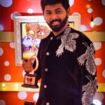 Saravana Vickram Instagram - Finally Best Supporting Actor - SARAVANAVICKRAM 🏆 ( Itharkuthaanae aasai pattaai balakumara moment)🤩🥳 Wanna thank my Parents & family, @chandru_duraiyappa @priyaathampy @koteeswarjaiganesh @davidjohn.charlie @vettrimuthusamy , My Pandianstores Family, @vijaytelevision , my friends, and My Fans... 😍🥰🙏🏼 Thank you all... Neenga illaena ithu possible illa... Thank you for believing me and supporting me... Costume designed by 👉 @chitras_fashion_studio @kathiresan_ksvs @sarojini468 @suryashine_designer