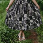 Sarayu Mohan Instagram – Rayon love♥️

Wrinkle rayon frock.
 sleeves with knot
neck mirror work.
sizes,xs to xl