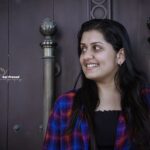 Sarayu Mohan Instagram - സരയു മോഹൻ, ജാടകളില്ലാത്ത വളരെ സിംപിൾ ആയ സൗമ്യതയോടെ പെരുമാറുന്ന ഒരു സെലിബ്രിറ്റി...ആകെ എക്സ്ട്രാ ആവശ്യപ്പെടുന്നത് വെള്ളം മാത്രം... സത്യം പറഞ്ഞാൽ വെള്ളം കുടിച് ജീവിക്കുന്ന ജീവി... ഭക്ഷണം എന്ത് വേണം എന്ന് ചോദിച്ചാൽ എന്തും ആകാം നിങ്ങൾ കഴിക്കുന്ന വെജിറ്ററിയാൻ എന്തായാലും മതി... പരാതികൾ ഇല്ല.. നല്ലൊരു കൂട്ടുകാരി.... നന്ദി സരയു...
