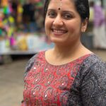 Sarayu Mohan Instagram - വിജയദശമി ആശംസകൾ ❤️ Ernakulam Shiva Temple