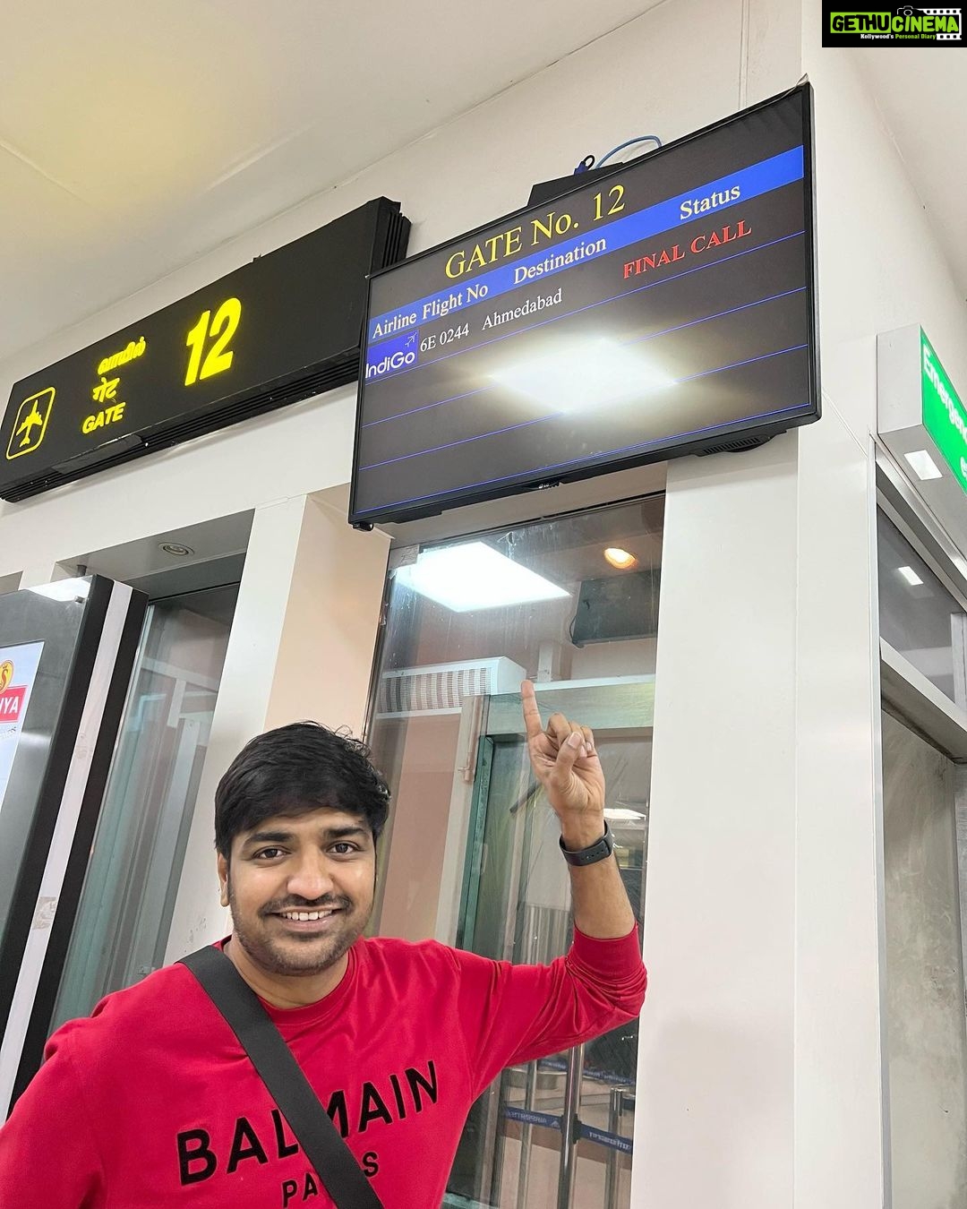 Sathish Instagram - #ahmedabadcalling ❤️ #indvpak 😍❤️😍 #cricketworldcup2023 💪