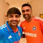 Sathish Instagram - Had a lovely time with u after the extraordinary win @rashwin99 bro 🤗❤️🤗. Rock the remaining series 💪 #cricketworldcup2023 ❤️ #indiavsaustralia 💪