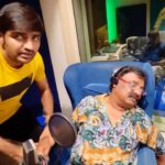 Sathish Instagram - Adappaavi #vtv annan….. Oru nimishaththula marana bayaththa kaattittaanga paramaa… 😳🙄😳 #prank #prankgonewrong 😳 @vtvganeshnj @selvin_rajx @agsentertainment @agscinemas #conjuringkannappan ❤️
