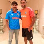 Sathish Instagram – Had a lovely time with u after the extraordinary win @rashwin99 bro 🤗❤️🤗. Rock the remaining series 💪
#cricketworldcup2023 ❤️
#indiavsaustralia 💪