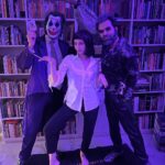 Saumya Tandon Instagram - Wanna dance to win the trophy. About last night Mia Wallace with joker @saurabhdevendrasingh and shehenshah @rajasen #halloween #pulpfiction #miawallace #aboutlastnight Mumbai, Maharashtra