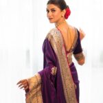 Sauraseni Maitra Instagram – Light and Might 💫💜

#festiveseason #postpujo #sareelover #purpleaesthetic