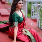 Sauraseni Maitra Instagram – শুভ মহা অষ্টমী 🐚🌺

#durgapuja #pujo2023 #ashtami