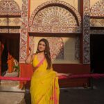 Sauraseni Maitra Instagram – সপ্তমীর সাজগোজ | 🌻🌸

#durgapuja #saptami #pujo #pandalhopping