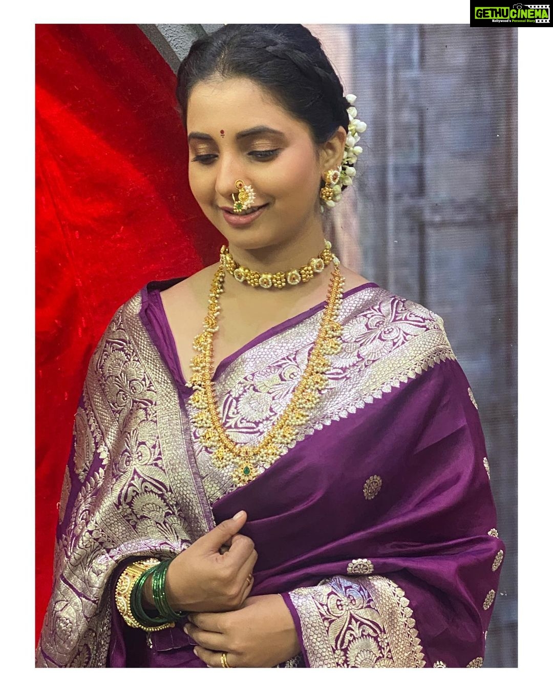 Sayali Sanjeev Instagram - बस बाई बस.. हर हर महादेव निमित्त विशेष भाग.. • • Styled by @trushala_nayak Jewellery by @style_sparkler • #हरहरमहादेव #महाराणीसईबाईसाहेब भोसले #harharmahadev #25thoct
