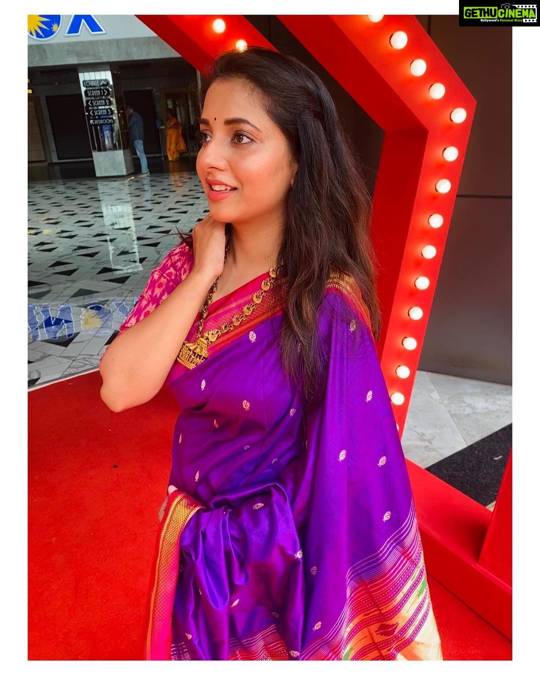 Sayali Sanjeev Instagram - गोष्ट एका पैठणीची ❤️ • • पैठणी by @sayalirajadhyakshasarees ❤️ Styled by @trushala_nayak ❤️ • #goamarathifilmfestival #goshtaekapaithanichi Panjim, Goa, India