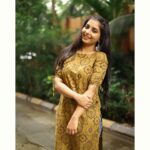 Sayali Sanjeev Instagram – 💫
•
•
•
Wearing @radheya_collection 
•
•
#goodevening Mumbai, Maharashtra