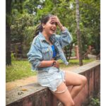 Sayali Sanjeev Instagram – Pretty vibe… 😍
•
📸 @sidchandekar .. kabir ❤️
•
Styled by my love @trushala_nayak 😘
•
#jhimma #jhimma2 #reunion #jhimma2on24nov