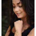 Sayali Sanjeev Instagram - ❤️ Gargi by PNG offers a huge 22% discount on their beautiful fashion jewellery Collections, haven't you binged yet? Hurry up Just 10 days left @gargibypng • • 📸 @sarrikaaaaaa Make up & hair @riyapanchal.makeupartist • • #22for22 #gargibypng #flat22 #discount #hurryup #shopnow #beginbeautiful Mumbai, Maharashtra
