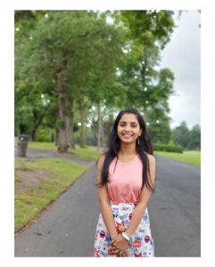 Sayali Sanjeev Instagram - 50+ Jhimma ❤️❤️ • PC 📸 @sidchandekar • #jhimma #marathifilm #superhit #blessed London, United Kingdom