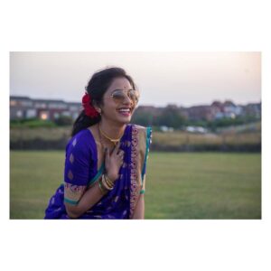 Sayali Sanjeev Instagram - खेळू झिम्मा गं झिम्मा पोरी झिम्मा गं ….! 
2nd week 😍
•
Clicked by @priyanka_mayekar_3 
•
•
•
#onewiththeglasses #goggles #navvari #marathimulgi #swag #krutika #jhimma