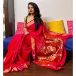 Sayali Sanjeev Instagram - ❤️ • • Blouse designed by @soniyasaanchi Clicked by @shweta_0718 😘 • • #red #❤️ #love #favorite #saree #paithani #maharashtra #marathimulgi