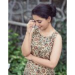 Sayali Sanjeev Instagram - This is neverending love for kalamkari ❤️ Ready to slay the day in this am to pm look . . dress from : @kautuka_couture . DM to order . . 📷 : @mirrorcraftfilms MUA : @makeupbykomalhire Hair : @creation_by_k_koli_ . . . #fashion#kautuka#ethnic#ganeshustav#pink#pestlecolor#vastra#instagram#fashionlove#traditional#pinkkurta#sayali_sanjeev_official#marathiactress#marathiceleb#maharastrianfestival#onlineshopping#indianfashionblogger Mumbai, Maharashtra