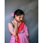 Sayali Sanjeev Instagram – 💗 
•
•
#goodevening #saree #love Mumbai, Maharashtra