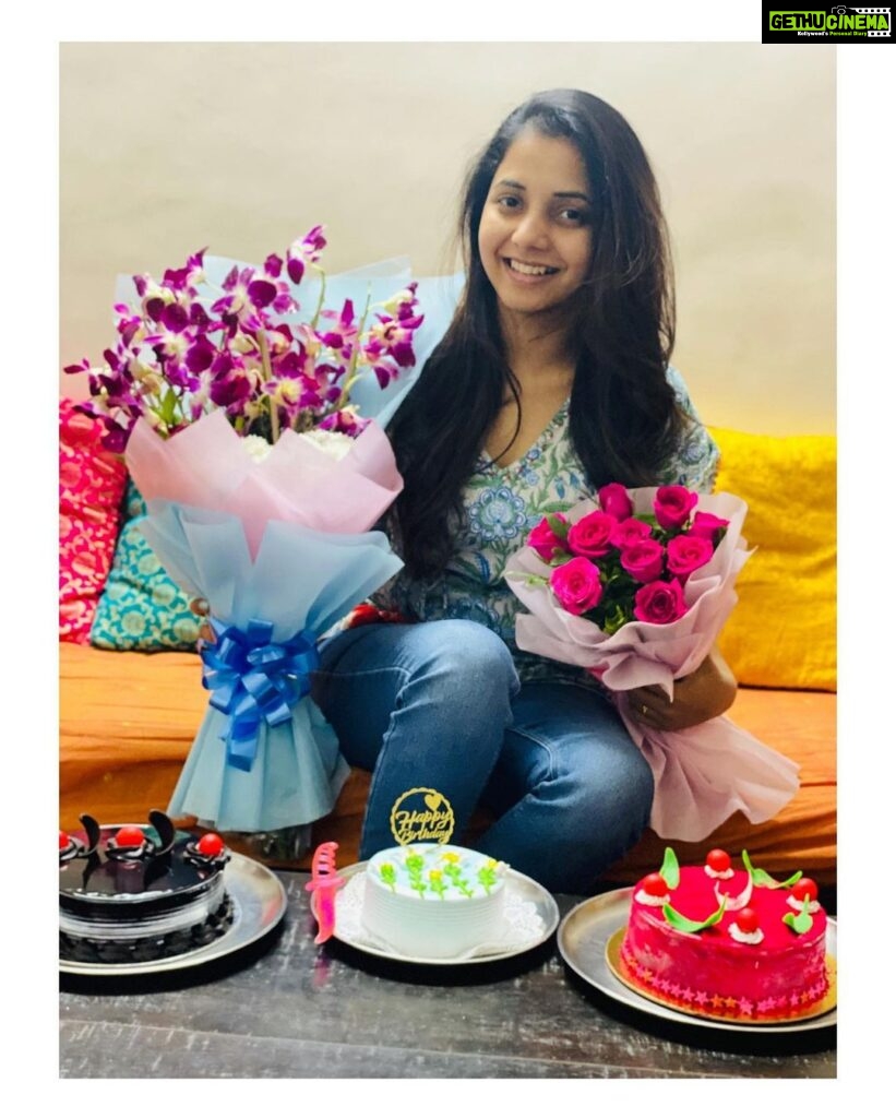 Sayali Sanjeev Instagram - Love ❤️ Thank you so much everyone for your warm wishes.. for making my birthday very special.. • • Clicked by @juii.14 ❤️ #birthday #aboutlastnight #missubaba