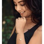 Sayali Sanjeev Instagram - ❤️ Gargi by PNG offers a huge 22% discount on their beautiful fashion jewellery Collections, haven't you binged yet? Hurry up Just 10 days left @gargibypng • • 📸 @sarrikaaaaaa Make up & hair @riyapanchal.makeupartist • • #22for22 #gargibypng #flat22 #discount #hurryup #shopnow #beginbeautiful Mumbai, Maharashtra
