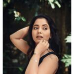 Sayali Sanjeev Instagram - ❤️ Gargi by PNG offers a huge 22% discount on their beautiful fashion jewellery Collections, haven't you binged yet? Hurry up Just 10 days left @gargibypng • • 📸 @sarrikaaaaaa Make up & hair @riyapanchal.makeupartist • • #22for22 #gargibypng #flat22 #discount #hurryup #shopnow #beginbeautiful Mumbai, Maharashtra