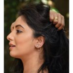 Sayali Sanjeev Instagram - ❤️ • Gargi by PNG has brought a magnificent 22% discount on their wide range of fashion jewellery to suite all your moods. So what are you waiting for? shop now & begin your 2022 beautifully.. @gargibypng • Clicked by @sarrikaaaaaa Make up & hair: @riyapanchal.makeupartist • • • #22for22 #gargibypng #flat22 #discount #hurryup #shopnow #beginbeautiful Mumbai, Maharashtra