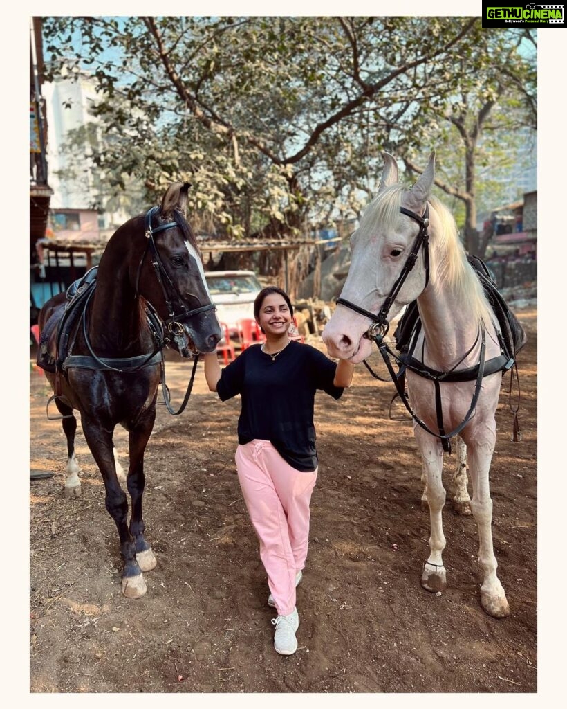 Sayali Sanjeev Instagram - Missing you 🩶🩶 • • • Thank you so much Daksh • • #love #horseriding #loveanimals