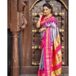 Sayali Sanjeev Instagram - 🩶 पैठणी @kapsepaithaniofficial Shoot Style and Managed by @ketaki_ashish @stylebyk2 Blouse designed by @soniyasaanchi @labelsoniyasaanchi MUA @nikita_kumavat_makeovers Hair by @madhuri_hairstylist Photoshoot by @sevenvowstories