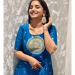 Sayali Sanjeev Instagram - 🦋 • • Wearing @aabandharts Clicked by @n.i.d.s_ • • #aboutlastnight #event #majalgaon #love महाराष्ट्र