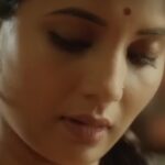Sayali Sanjeev Instagram - शंकर महादेवन यांच्या आवाजातील अप्रतिम गाणं 'बहर आला', लगेच पहा आपल्या 'प्लॅनेट मराठी' YouTube चॅनेलवर. @shankar.mahadevan @shantanurode @sayali_sanjeev_official @suvratjoshi #PlanetMarathi #GoshtaEkaPaithanichi #BaharAala #Song #ShankarMahadevan #SayaliSanjeev #WatchNow