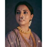 Sayali Sanjeev Instagram – 👑
•
Special thank you and love you @nachiketbarve for this beautiful saree 😘
Nath by @nathicha__nakhara 
Styled by @trushala_nayak 
MUA & Hair @smrutibhurke_mua 
Clicked by @deepali_td_official 
•
•
#latepost #महाराणीसईबाईसाहेब #हरहरमहादेव महाराष्ट्र